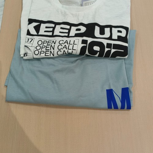 T SHIRT